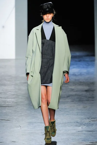 Look 26